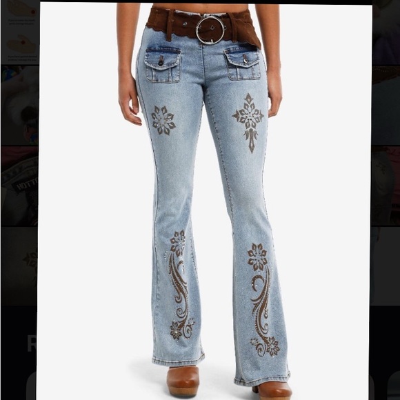 Pretty Belted Y2K Rhinestone Designer Jeans - Picture 1 of 11